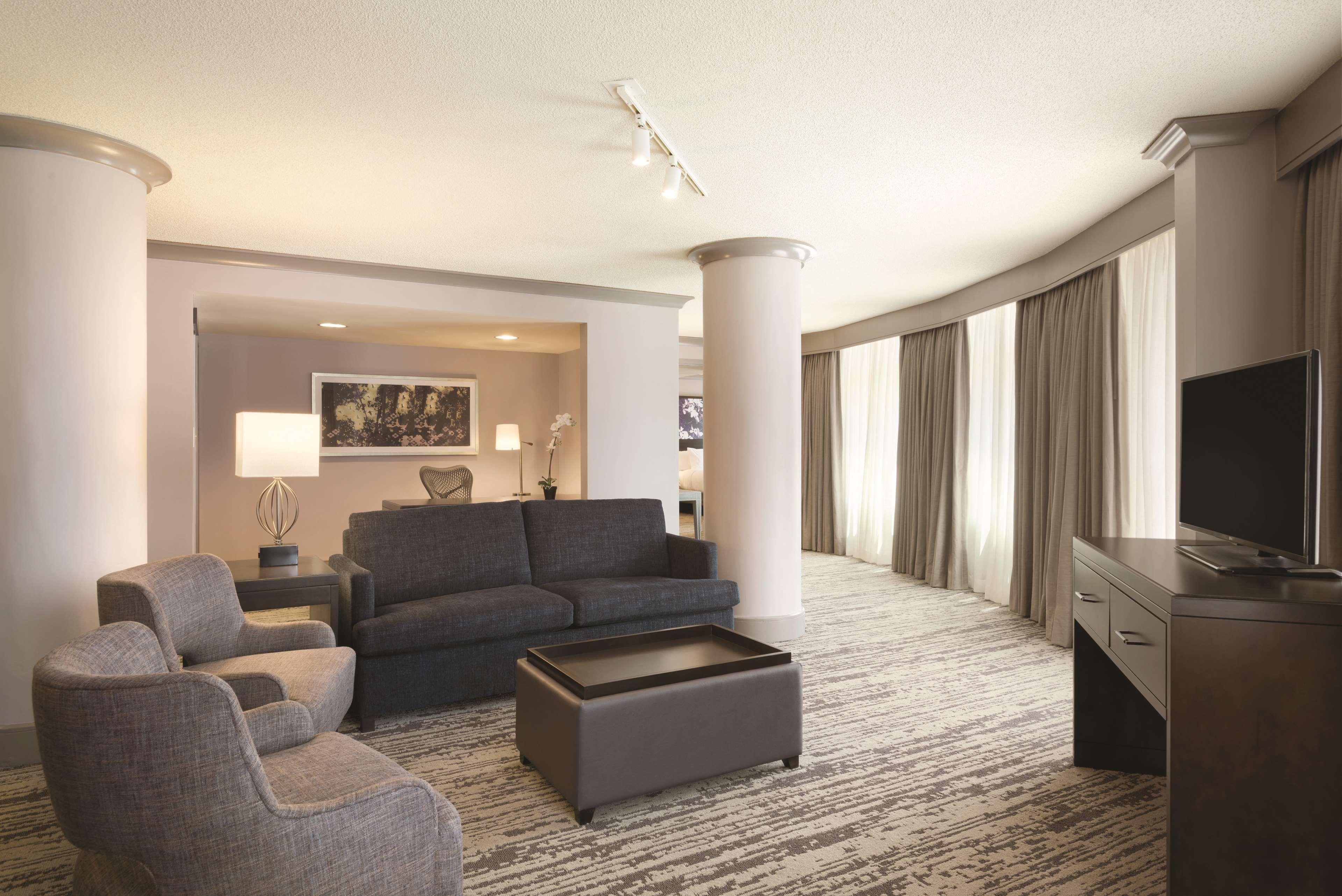 Embassy Suites By Hilton Atlanta At Centennial Olympic Park Εξωτερικό φωτογραφία