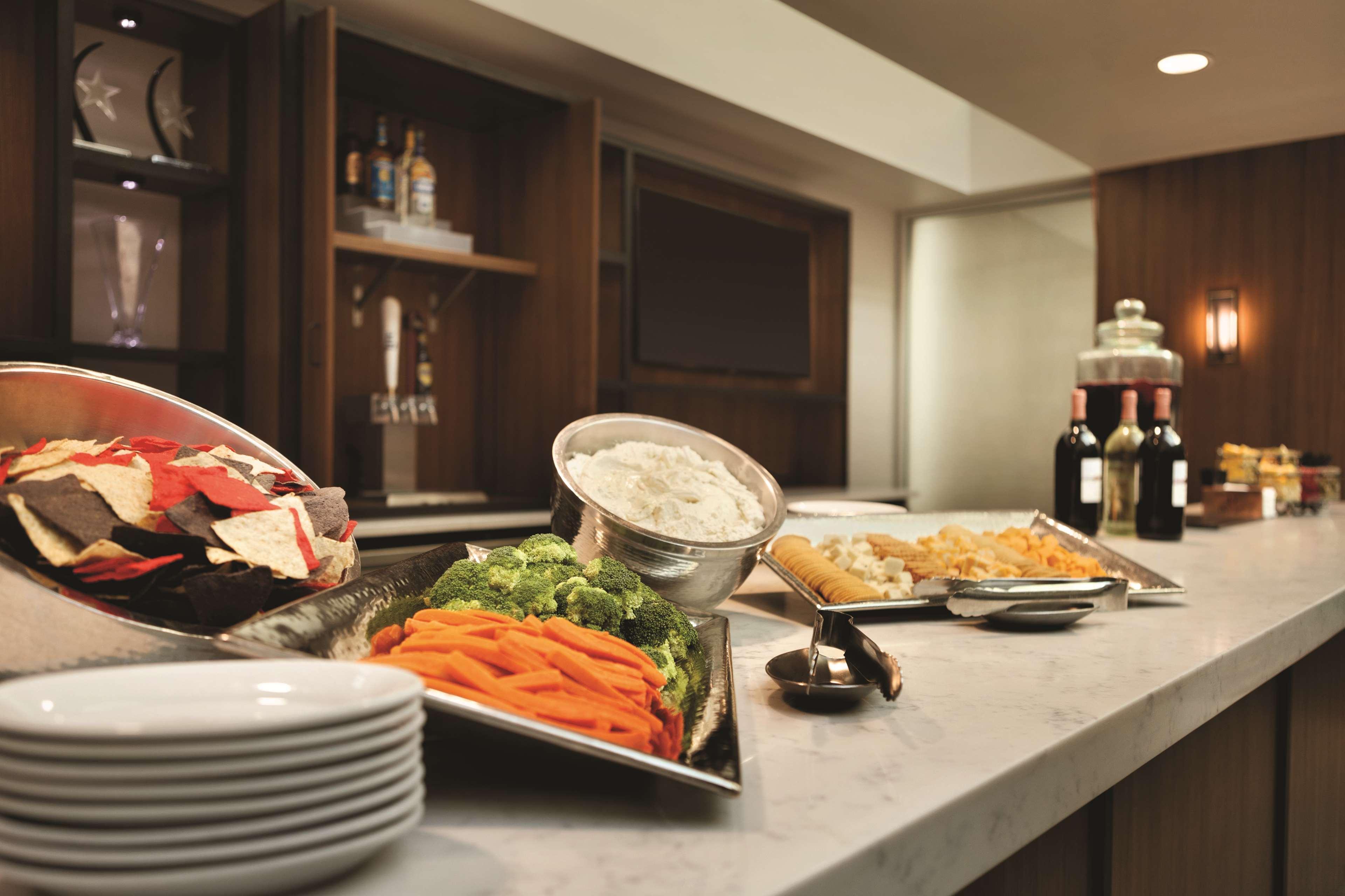 Embassy Suites By Hilton Atlanta At Centennial Olympic Park Εξωτερικό φωτογραφία